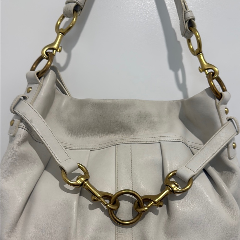 Coach white hampton’s hobo purse - Picture 2 of 11